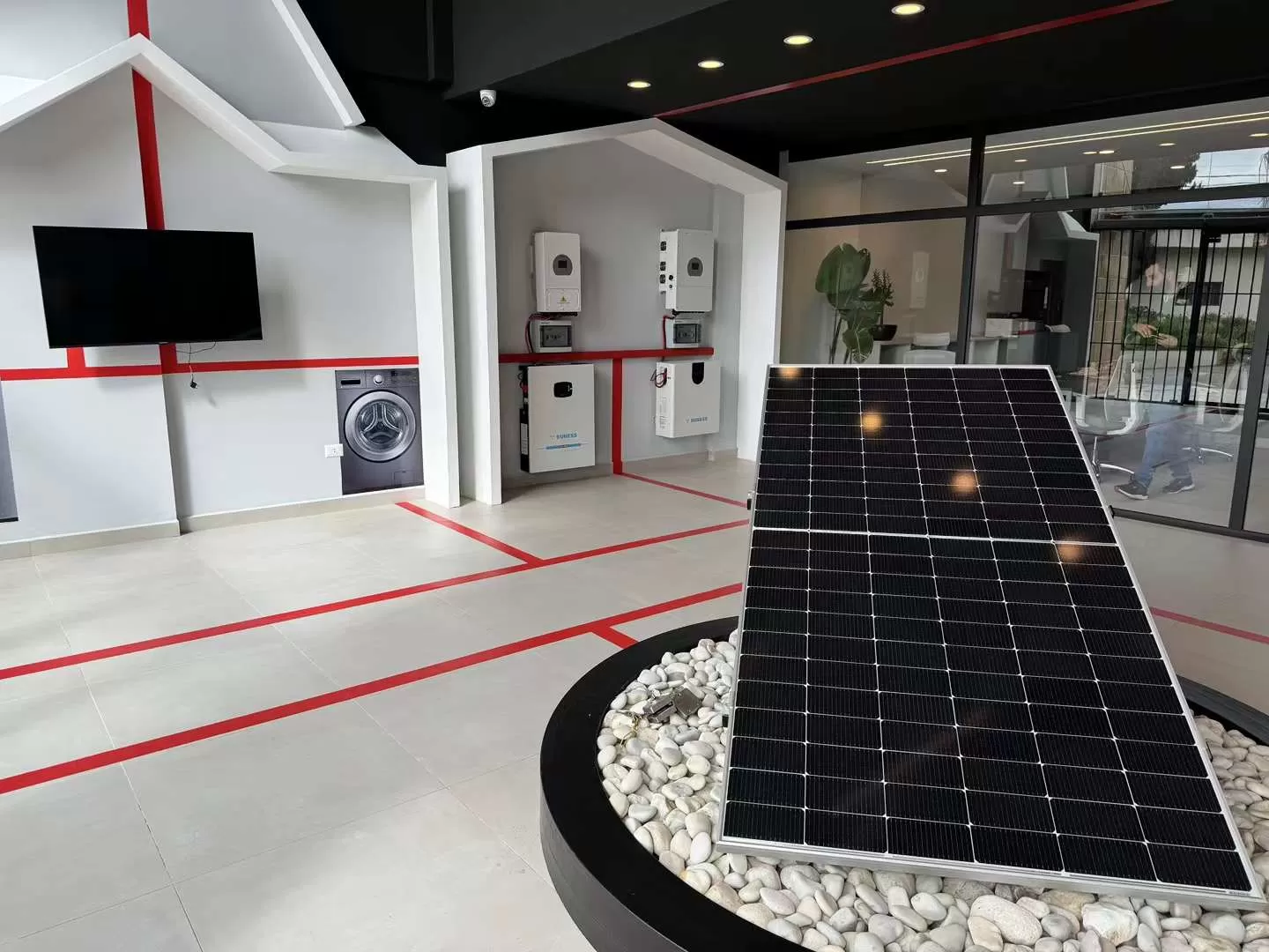 Do three-phase households require three-phase batteries?